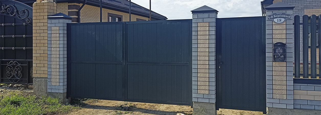 Въездные ворота в Новороссийске под ключ